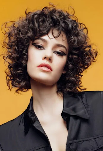 Dunkle Locken, Styling